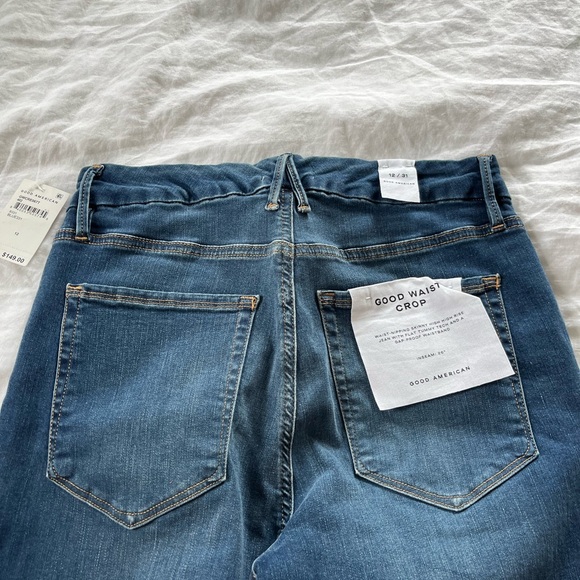 Good American Jean.  Good Waist Crop, skinny high rise jean with flat tummy tech - Picture 4 of 9